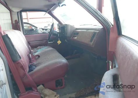 1990 Chevrolet Gmt-400 K1500 z USA, uszkodzony, nr VIN 2GCEK14Z8L1237567